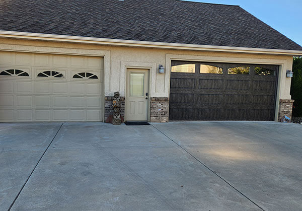 grand-valley-garage-doors-delta-co-01-1.jpg